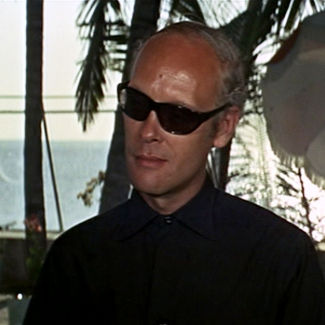 Philip Locke as Vargas